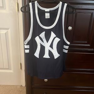 VICTORIA SECRETS NY YANKEE TANK TOP - SIZE XS/S